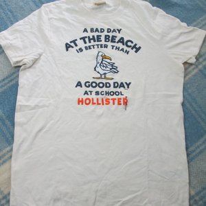 HOLLISTER SHIRT SIZE MEDIUM
